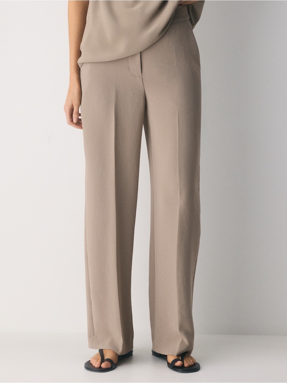 Aritzia The Limitless Crepette Trouser Pants High Rise Wide Leg Taupe Tall Sz 8